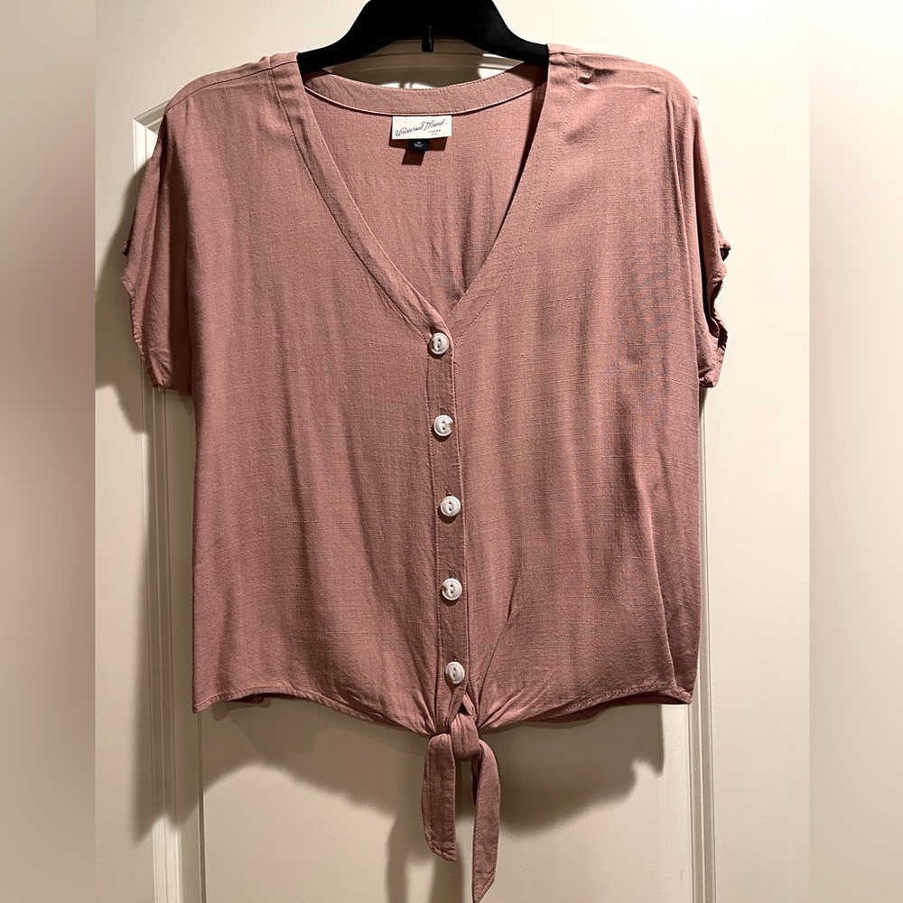 Universal Thread Mauve Pink V Neck Button Tie Top